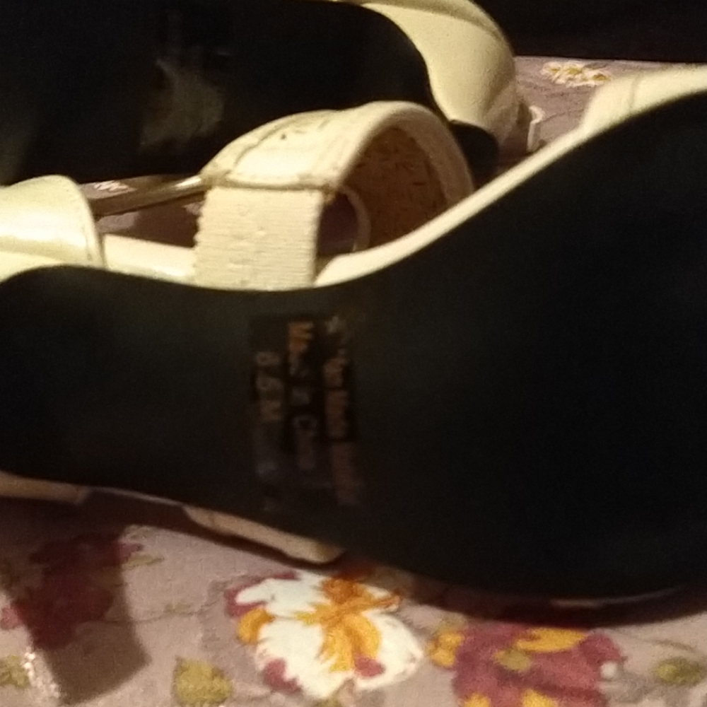Shoes - Picture 3 of 6